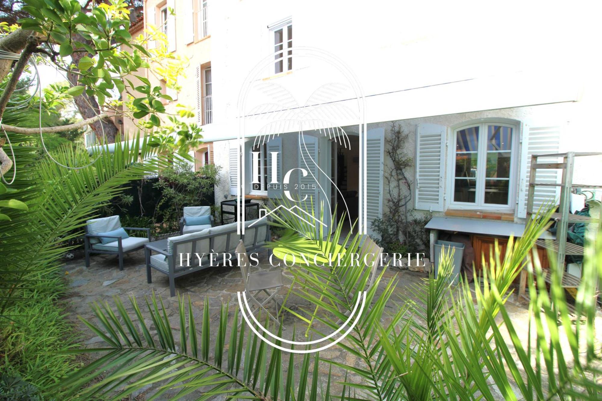 Duplex Au Coeur Du Port D'Hyeres- Plages Parking By Hc 外观 照片